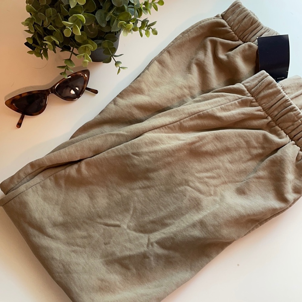 Brandy Melville Tan Rosa Sweatpants